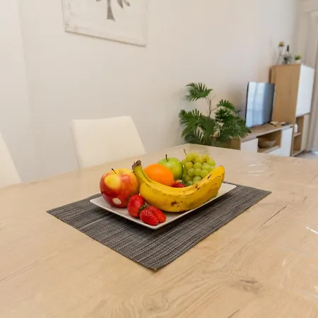 Apartmán Luxury With Terrace Mountain Views Near