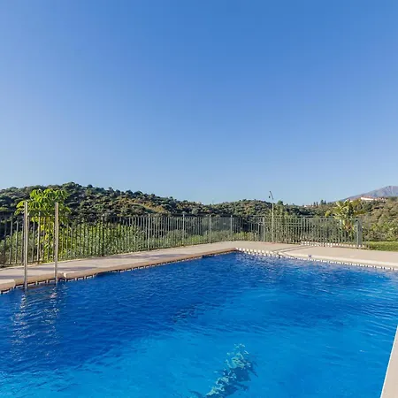 Winter - Luxury With Terrace Mountain Views Near Apartment *